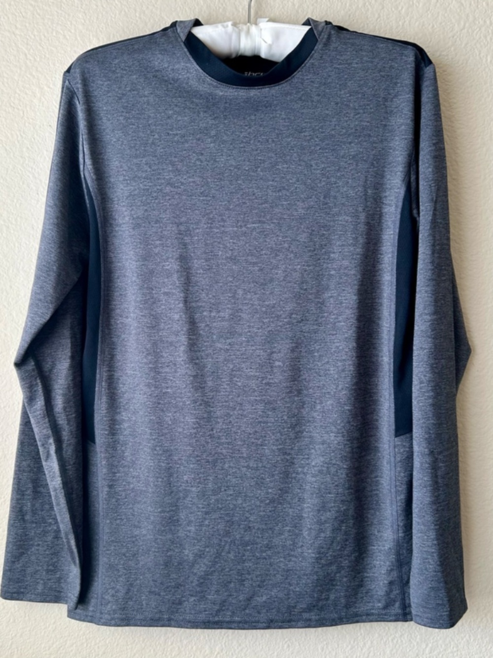 Gray Long Sleeve Sport Top Moisture Wicking BCG MinMesh Back Workout Small - Picture 4 of 10